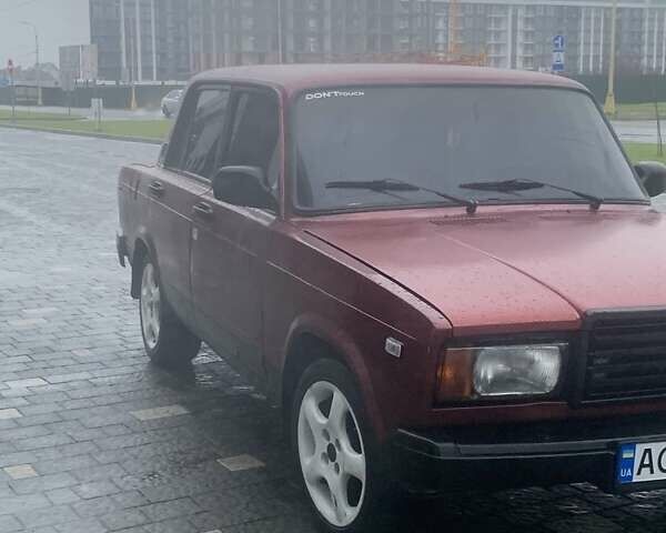 Красный ВАЗ 2107, объемом двигателя 1.3 л и пробегом 87 тыс. км за 1100 $, фото 1 на Automoto.ua