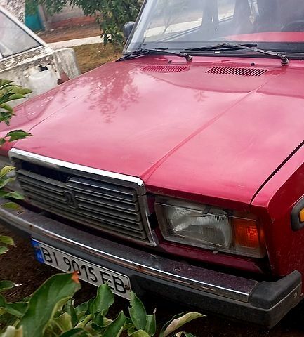 Красный ВАЗ 2107, объемом двигателя 1.5 л и пробегом 0 тыс. км за 480 $, фото 1 на Automoto.ua