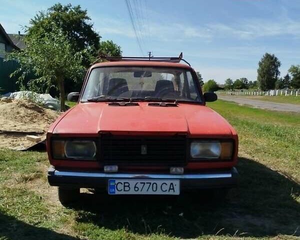 Красный ВАЗ 2107, объемом двигателя 1.5 л и пробегом 80 тыс. км за 382 $, фото 1 на Automoto.ua