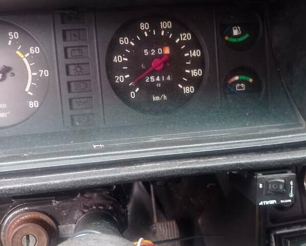 ВАЗ 2107 1991 в Ковель на Automoto.ua Красный ВАЗ 2107, объемом двигателя 1.5 л и пробегом 100 тыс. км за 950 $, фото 1 на Automoto.ua