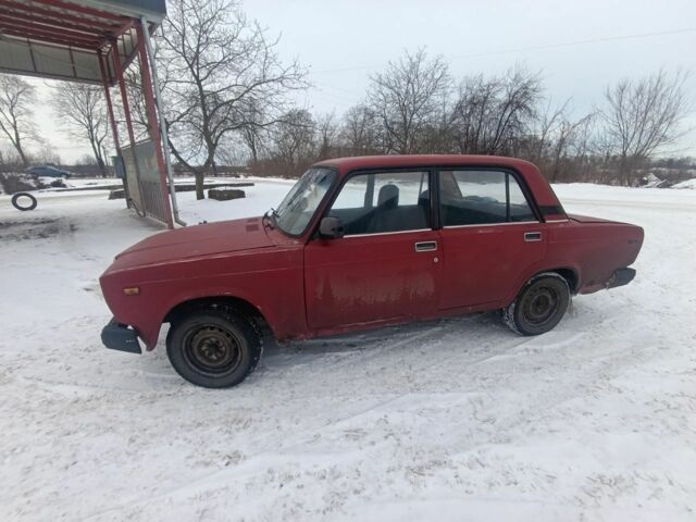 Красный ВАЗ 2107, объемом двигателя 0 л и пробегом 175 тыс. км за 720 $, фото 1 на Automoto.ua