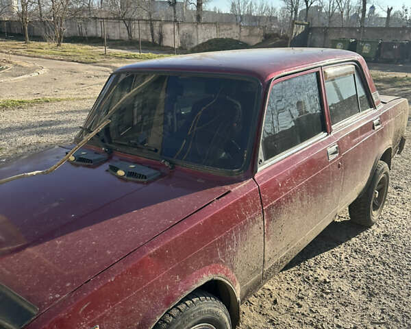 Красный ВАЗ 2107, объемом двигателя 1.45 л и пробегом 100 тыс. км за 700 $, фото 1 на Automoto.ua