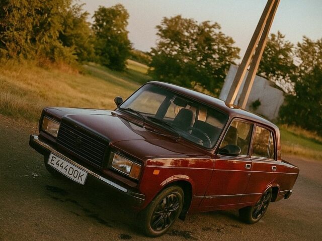 Червоний ВАЗ 2107, об'ємом двигуна 0 л та пробігом 12 тис. км за 958 $, фото 1 на Automoto.ua
