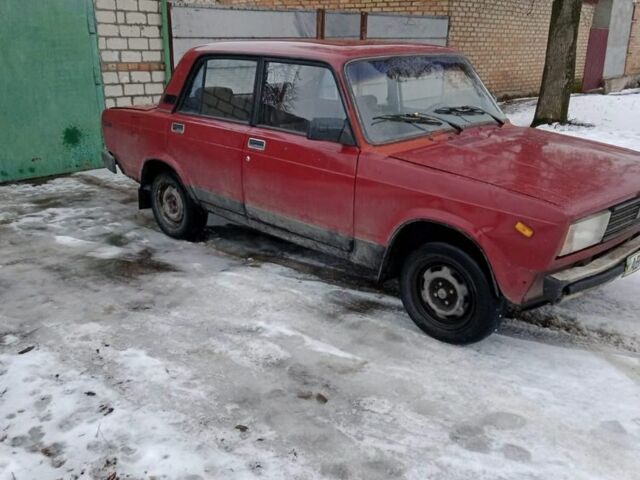 Красный ВАЗ 2107, объемом двигателя 0 л и пробегом 45 тыс. км за 550 $, фото 1 на Automoto.ua