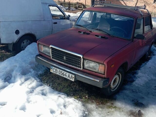 Червоний ВАЗ 2107, об'ємом двигуна 1.5 л та пробігом 300 тис. км за 502 $, фото 1 на Automoto.ua