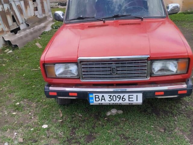 Красный ВАЗ 2107, объемом двигателя 1.5 л и пробегом 1 тыс. км за 1200 $, фото 1 на Automoto.ua