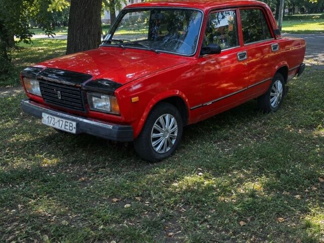 Красный ВАЗ 2107, объемом двигателя 0 л и пробегом 23 тыс. км за 633 $, фото 1 на Automoto.ua