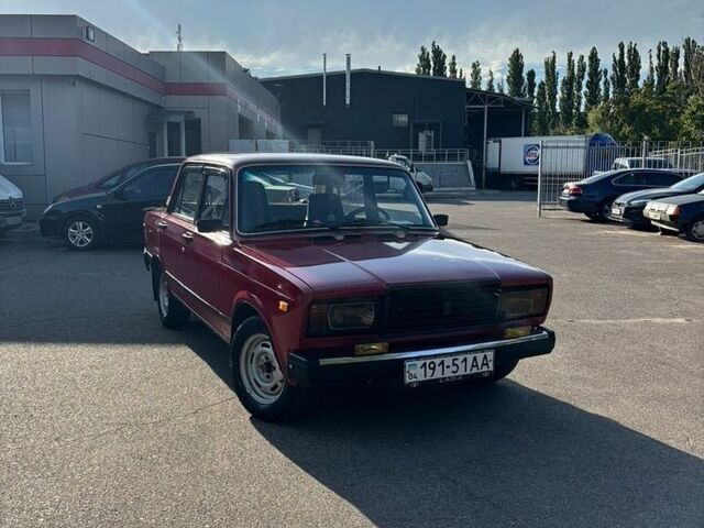 Красный ВАЗ 2107, объемом двигателя 1.5 л и пробегом 72 тыс. км за 1150 $, фото 1 на Automoto.ua