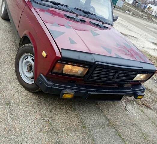 Красный ВАЗ 2107, объемом двигателя 1.2 л и пробегом 69 тыс. км за 708 $, фото 1 на Automoto.ua