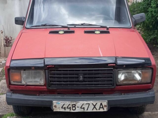 Красный ВАЗ 2107, объемом двигателя 1.6 л и пробегом 3 тыс. км за 25000 $, фото 1 на Automoto.ua