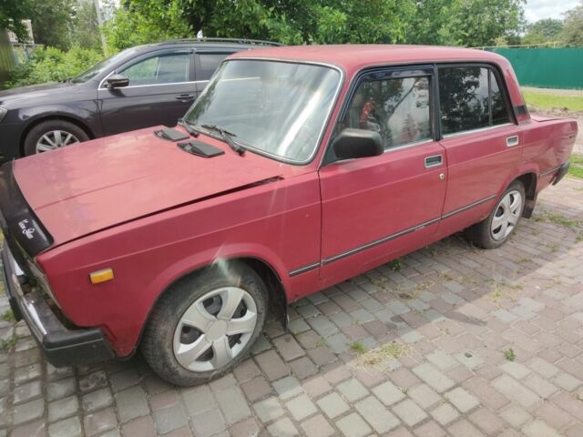 Червоний ВАЗ 2107, об'ємом двигуна 1.6 л та пробігом 300 тис. км за 542 $, фото 1 на Automoto.ua