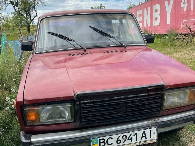 Красный ВАЗ 2107, объемом двигателя 1.57 л и пробегом 250 тыс. км за 401 $, фото 1 на Automoto.ua
