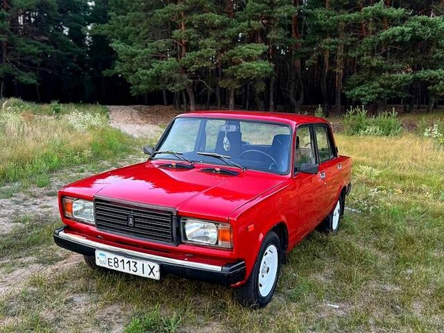 Красный ВАЗ 2107, объемом двигателя 1.2 л и пробегом 586 тыс. км за 1700 $, фото 1 на Automoto.ua