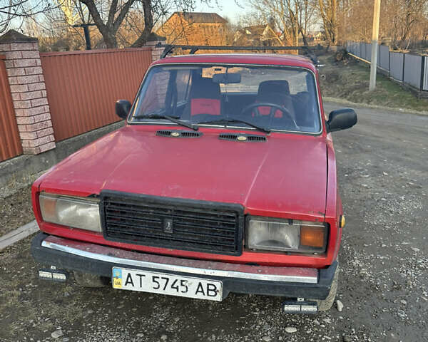 Красный ВАЗ 2107, объемом двигателя 0 л и пробегом 50 тыс. км за 500 $, фото 1 на Automoto.ua