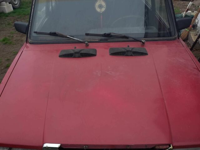 Червоний ВАЗ 2107, об'ємом двигуна 1.6 л та пробігом 1 тис. км за 357 $, фото 1 на Automoto.ua