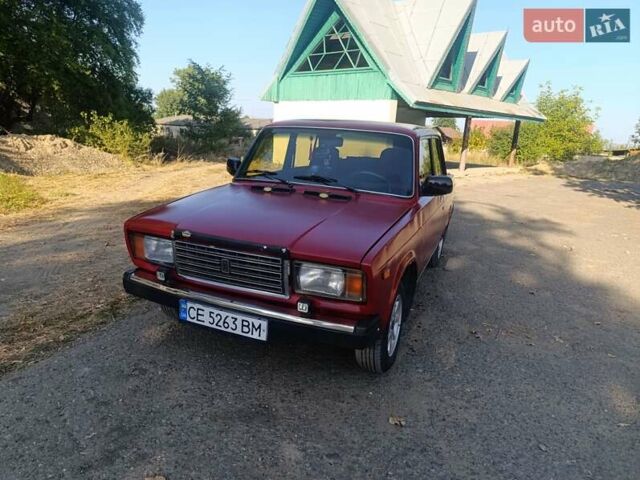 Красный ВАЗ 2107, объемом двигателя 1.6 л и пробегом 445 тыс. км за 1500 $, фото 1 на Automoto.ua