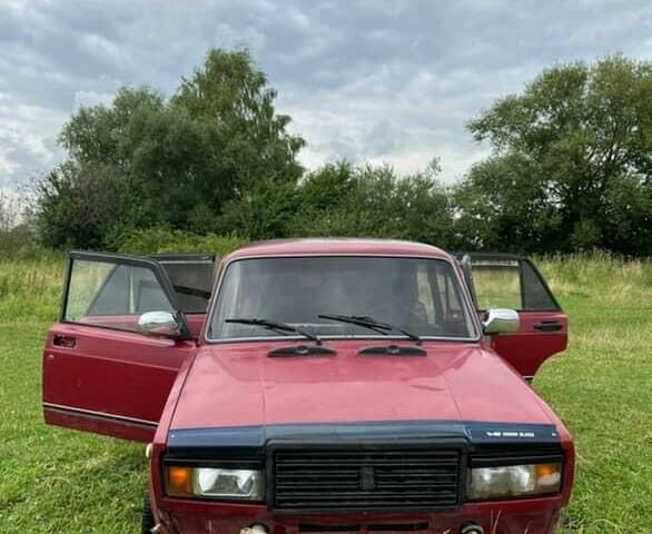 Красный ВАЗ 2107, объемом двигателя 0 л и пробегом 81 тыс. км за 410 $, фото 1 на Automoto.ua