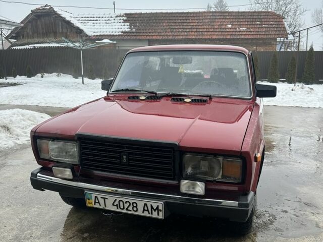 Красный ВАЗ 2107, объемом двигателя 1.6 л и пробегом 100 тыс. км за 600 $, фото 1 на Automoto.ua