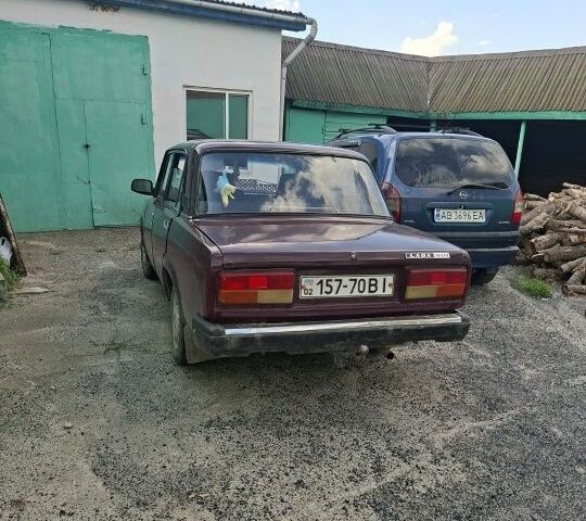 Красный ВАЗ 2107, объемом двигателя 1 л и пробегом 1 тыс. км за 340 $, фото 1 на Automoto.ua