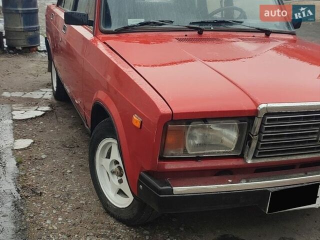 Красный ВАЗ 2107, объемом двигателя 1.6 л и пробегом 55 тыс. км за 750 $, фото 1 на Automoto.ua