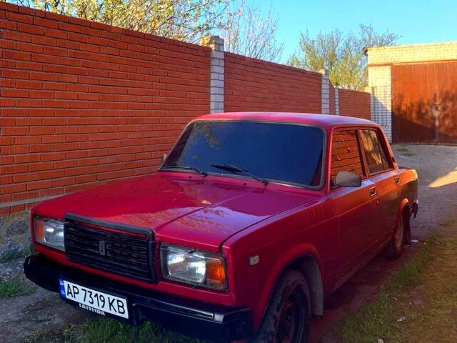 Красный ВАЗ 2107, объемом двигателя 1.5 л и пробегом 0 тыс. км за 255 $, фото 1 на Automoto.ua