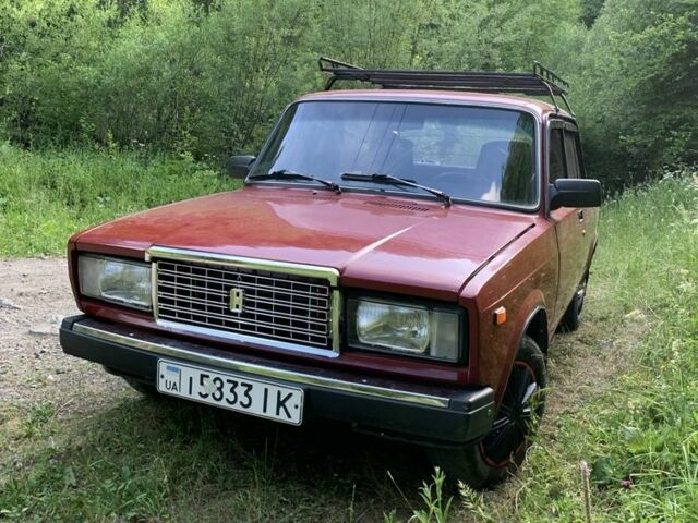 Красный ВАЗ 2107, объемом двигателя 1.5 л и пробегом 2 тыс. км за 1500 $, фото 1 на Automoto.ua