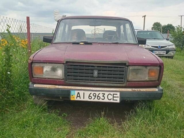 Красный ВАЗ 2107, объемом двигателя 1.6 л и пробегом 100 тыс. км за 500 $, фото 1 на Automoto.ua