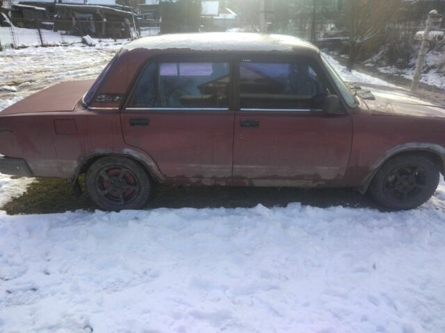 Червоний ВАЗ 2107, об'ємом двигуна 0 л та пробігом 140 тис. км за 600 $, фото 1 на Automoto.ua