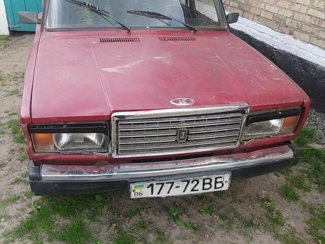 Красный ВАЗ 2107, объемом двигателя 1.5 л и пробегом 165 тыс. км за 16000 $, фото 1 на Automoto.ua