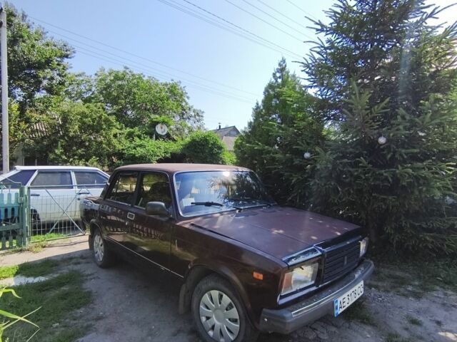 Красный ВАЗ 2107, объемом двигателя 1.5 л и пробегом 81 тыс. км за 833 $, фото 1 на Automoto.ua