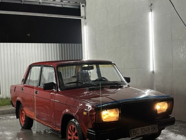 Красный ВАЗ 2107, объемом двигателя 1.3 л и пробегом 100 тыс. км за 335 $, фото 1 на Automoto.ua