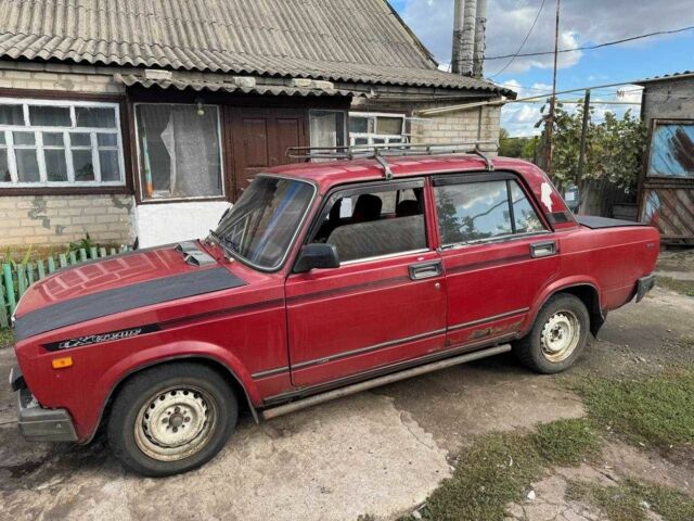 Красный ВАЗ 2107, объемом двигателя 0 л и пробегом 100 тыс. км за 500 $, фото 1 на Automoto.ua