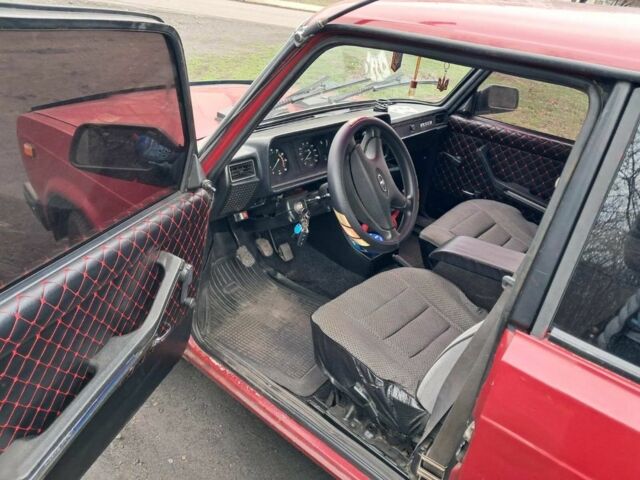 ВАЗ 2107 1998 в Житомире на Automoto.ua Красный ВАЗ 2107, объемом двигателя 1.6 л и пробегом 3 тыс. км за 1150 $, фото 1 на Automoto.ua