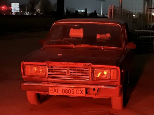 Червоний ВАЗ 2107, об'ємом двигуна 1.5 л та пробігом 1000 тис. км за 191 $, фото 1 на Automoto.ua