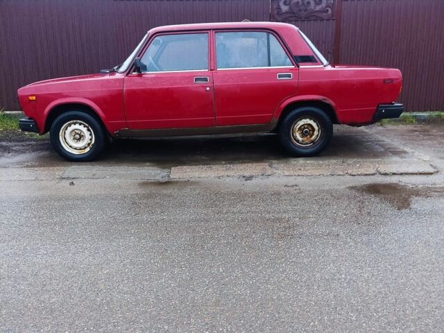 Красный ВАЗ 2107, объемом двигателя 0 л и пробегом 86 тыс. км за 590 $, фото 1 на Automoto.ua