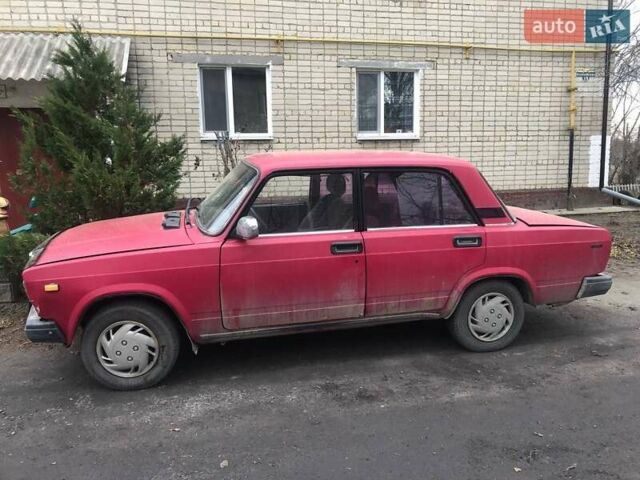 Красный ВАЗ 2107, объемом двигателя 1.45 л и пробегом 100 тыс. км за 360 $, фото 1 на Automoto.ua