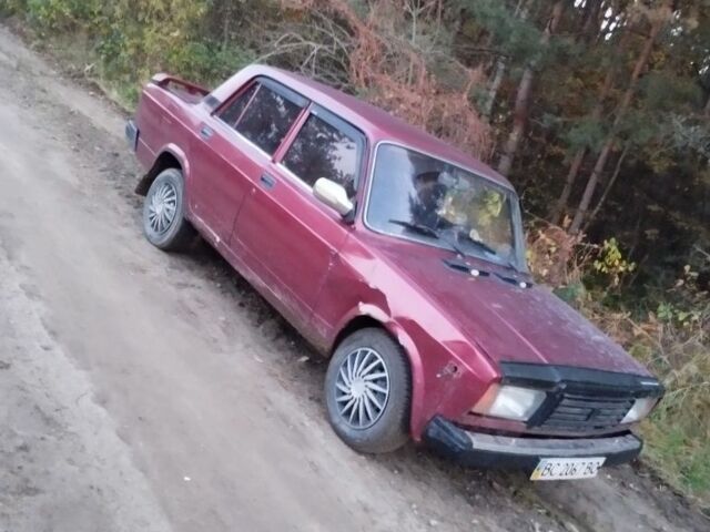 Красный ВАЗ 2107, объемом двигателя 0 л и пробегом 1000 тыс. км за 500 $, фото 1 на Automoto.ua