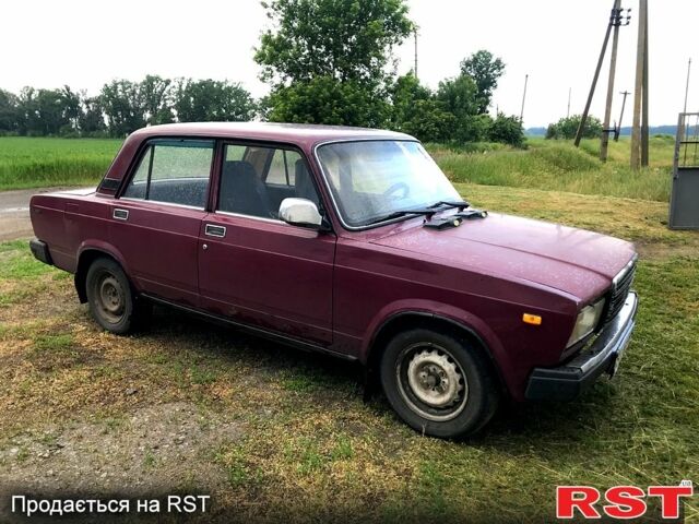 Червоний ВАЗ 2107, об'ємом двигуна 1.5 л та пробігом 136 тис. км за 1000 $, фото 1 на Automoto.ua