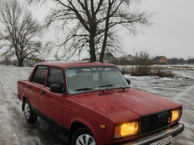 Червоний ВАЗ 2107, об'ємом двигуна 0 л та пробігом 200 тис. км за 583 $, фото 1 на Automoto.ua