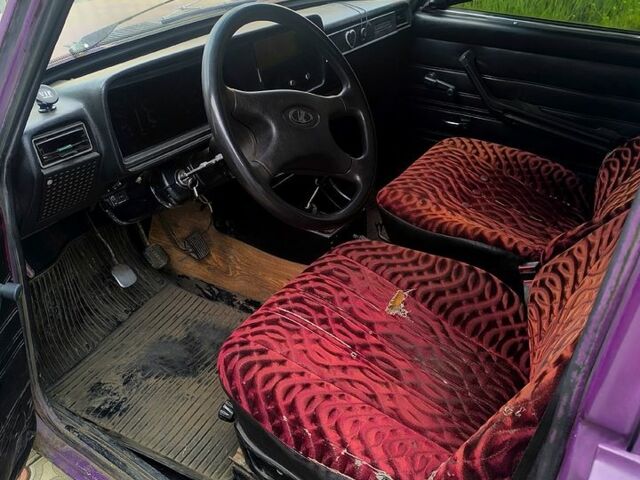 Красный ВАЗ 2107, объемом двигателя 1.5 л и пробегом 0 тыс. км за 350 $, фото 1 на Automoto.ua