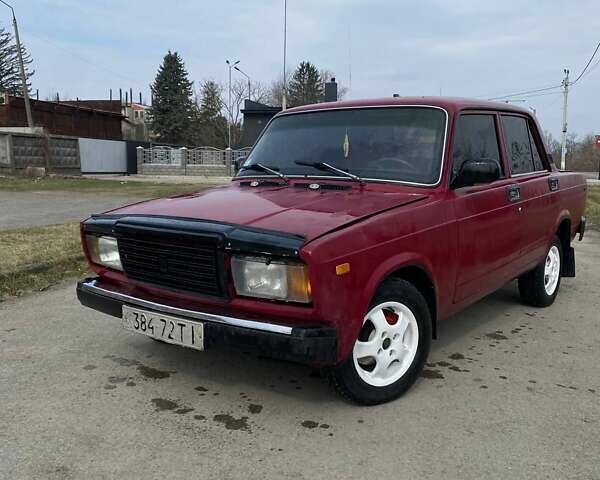 Красный ВАЗ 2107, объемом двигателя 1.5 л и пробегом 88 тыс. км за 650 $, фото 1 на Automoto.ua