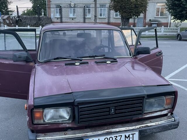Красный ВАЗ 2107, объемом двигателя 1.5 л и пробегом 99 тыс. км за 828 $, фото 1 на Automoto.ua