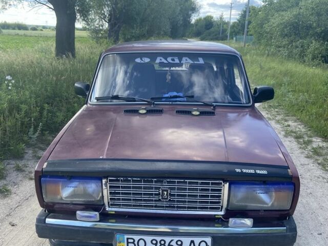 Красный ВАЗ 2107, объемом двигателя 1.5 л и пробегом 3 тыс. км за 450 $, фото 1 на Automoto.ua