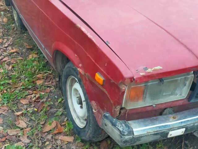 Красный ВАЗ 2107, объемом двигателя 1.5 л и пробегом 80 тыс. км за 287 $, фото 1 на Automoto.ua