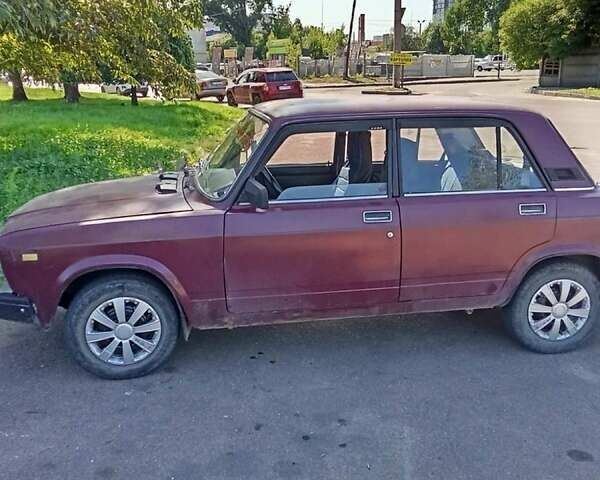 Красный ВАЗ 2107, объемом двигателя 1.4 л и пробегом 91 тыс. км за 1200 $, фото 1 на Automoto.ua