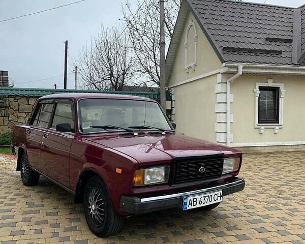 Красный ВАЗ 2107, объемом двигателя 0 л и пробегом 200 тыс. км за 850 $, фото 1 на Automoto.ua