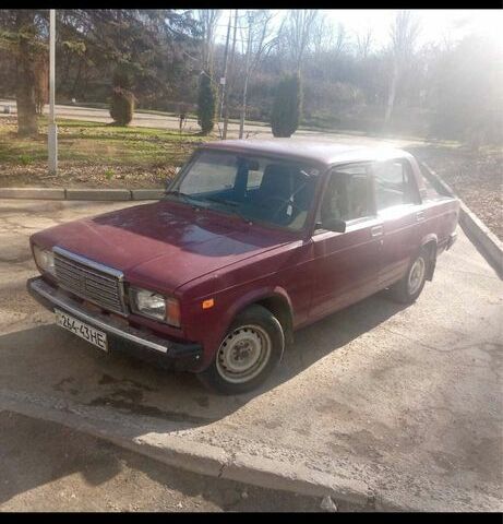 Красный ВАЗ 2107, объемом двигателя 0 л и пробегом 200 тыс. км за 1600 $, фото 1 на Automoto.ua