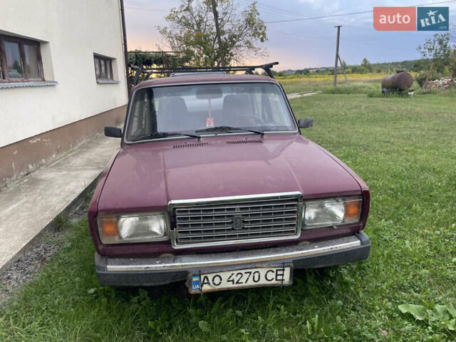 Красный ВАЗ 2107, объемом двигателя 1.5 л и пробегом 74 тыс. км за 600 $, фото 1 на Automoto.ua
