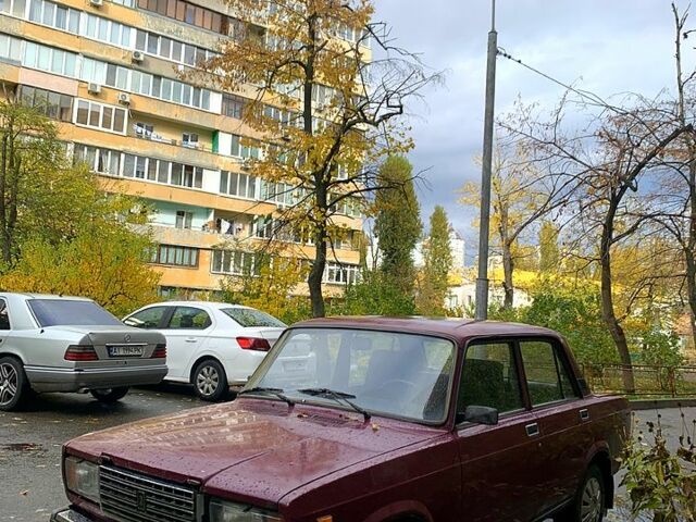 Красный ВАЗ 2107, объемом двигателя 1.5 л и пробегом 66 тыс. км за 1100 $, фото 1 на Automoto.ua