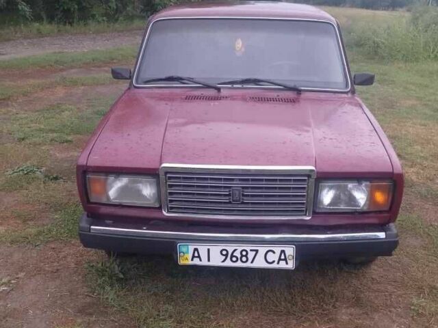 Красный ВАЗ 2107, объемом двигателя 5 л и пробегом 150 тыс. км за 32000 $, фото 1 на Automoto.ua